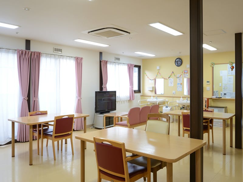 グループホームたのしい家藤井寺 大食堂・居間