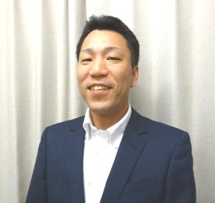 そんぽの家 はるひ野 ホーム長鈴木　洋