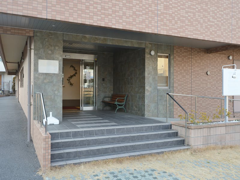 プレザンメゾン 相模原南台 玄関前