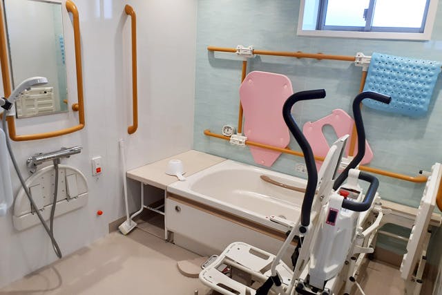 ウールズ富松 浴室