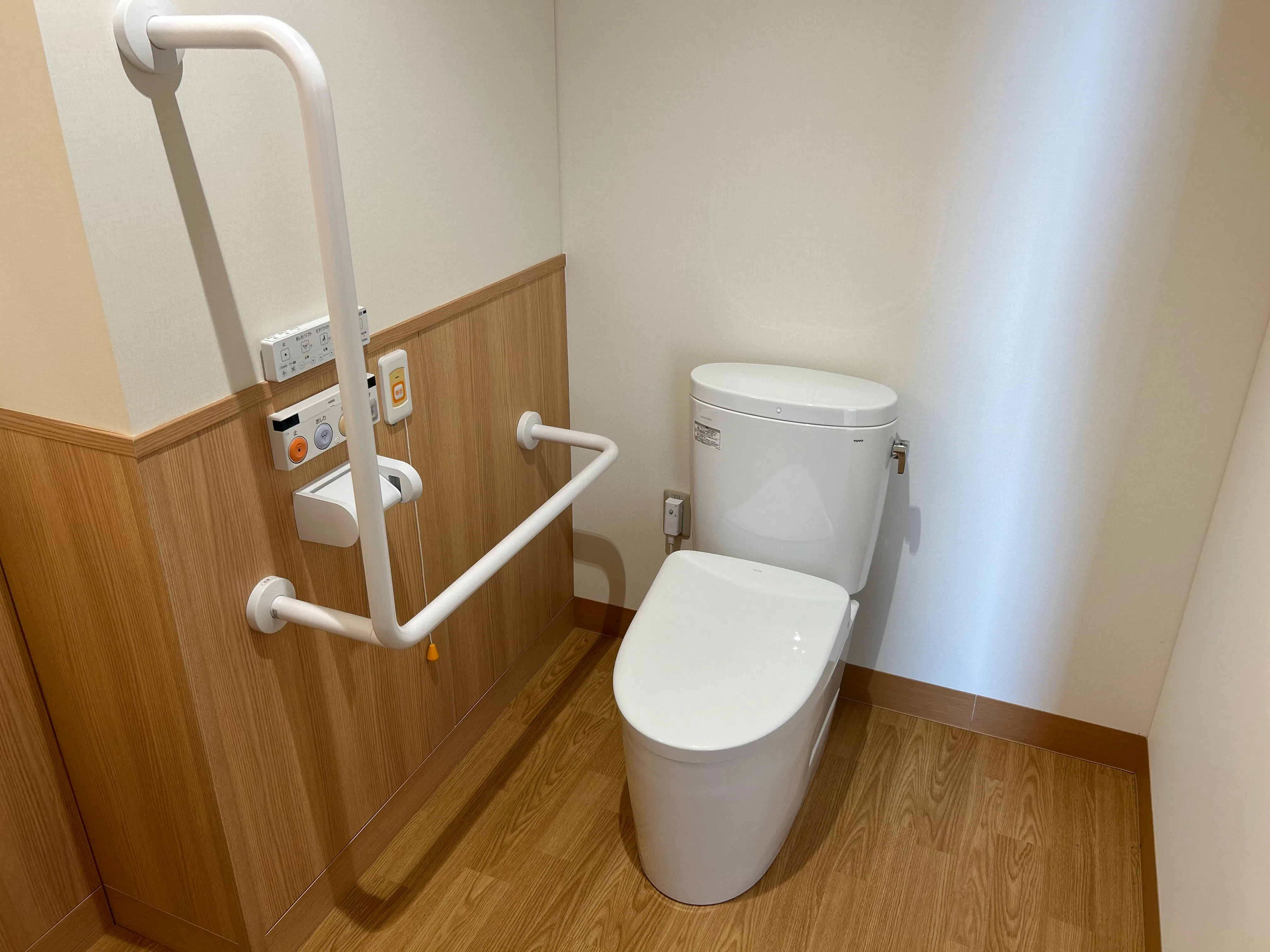 サービス付き高齢者向け住宅サングレイス本町 居室トイレ