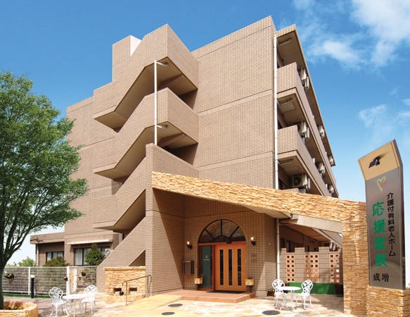 応援家族 成増 外観