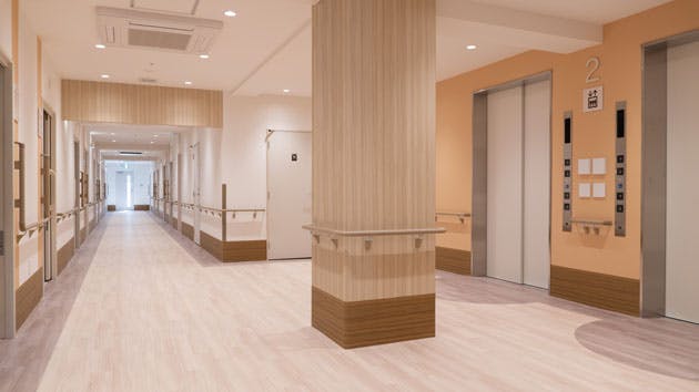 応援家族 福生 エレベーターホール