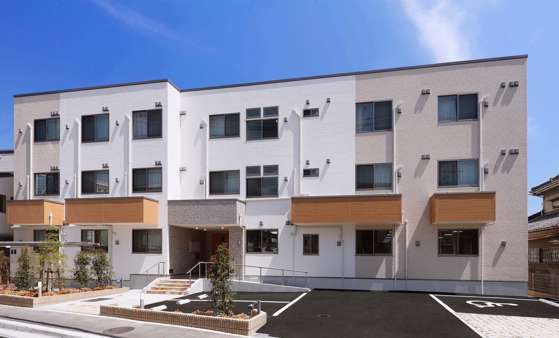 フィオレ･シニアレジデンス高槻West 外観