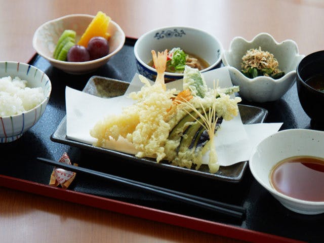 レリーサポプラ 温かい食事