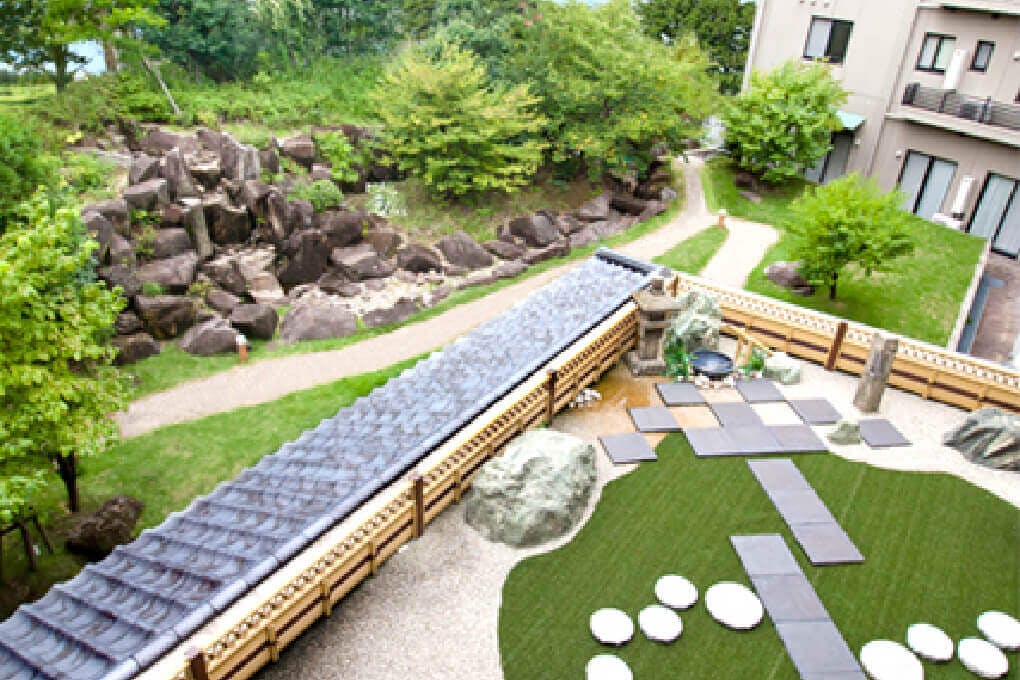 ハイリタイヤー21南山 中庭