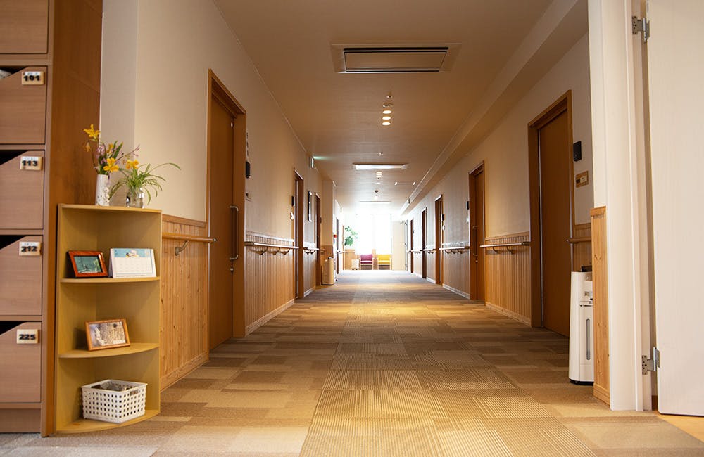 サービス付き高齢者向け住宅とうべつりっか 廊下