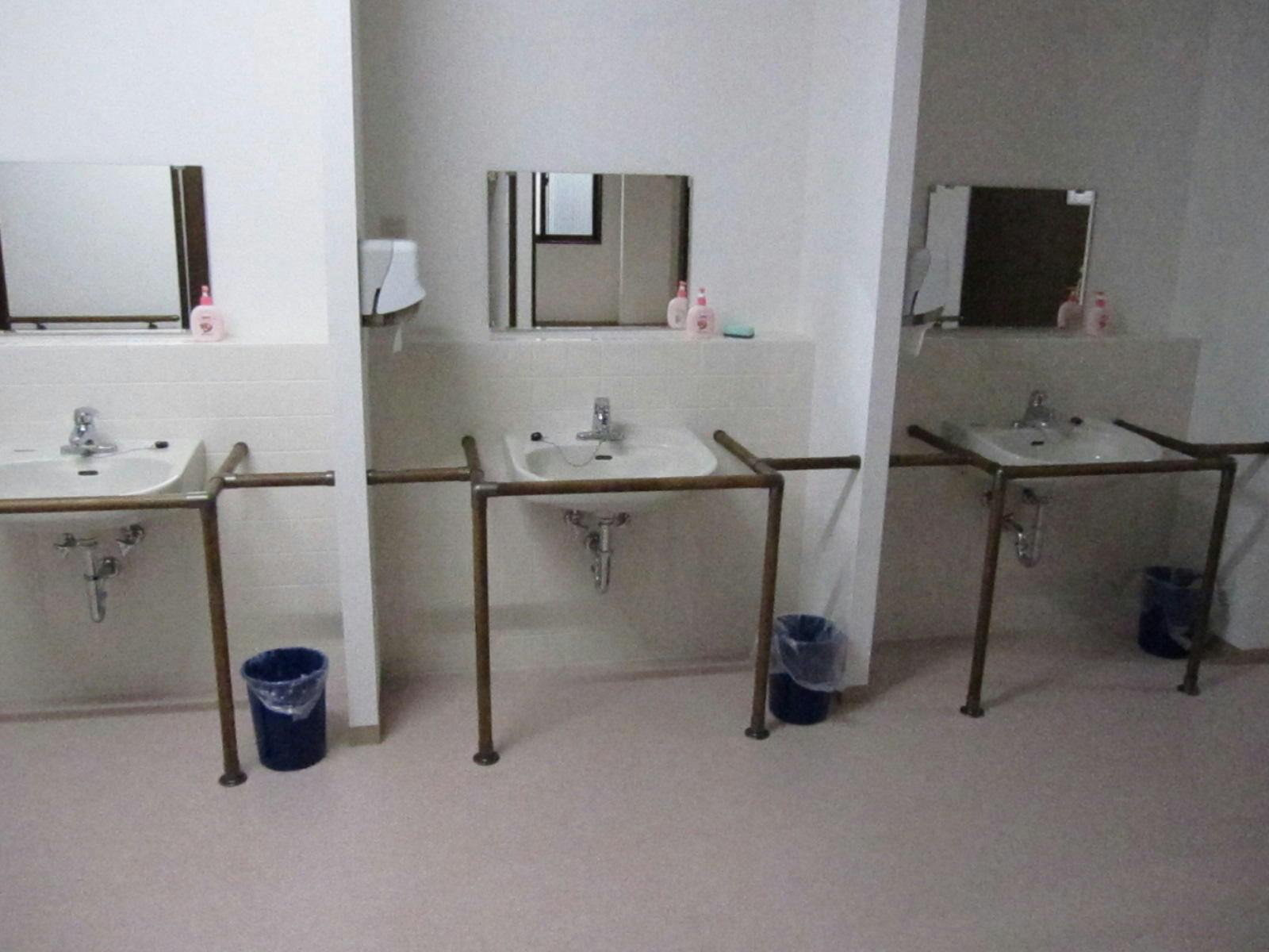 ライフパートナー住吉 共用洗面台