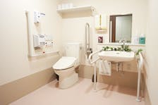 スーパー・コート茨木さくら通り 共用トイレ