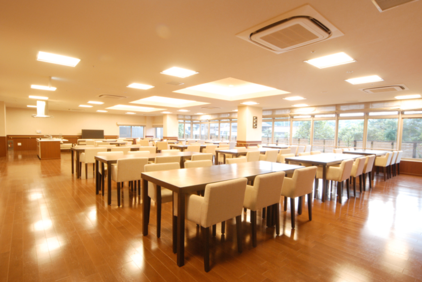 SOMPOケア ラヴィーレ久地 ダイニングルーム