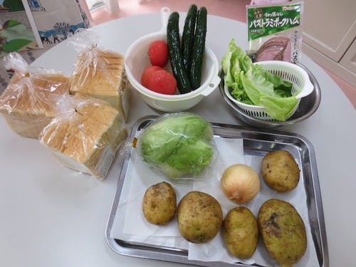 さわやか春日館 サンド作り