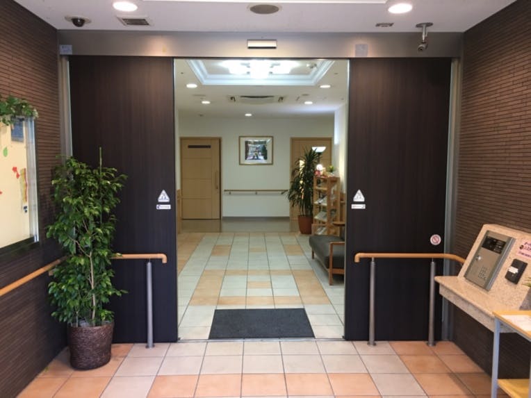 そんぽの家Ｓ戸田公園 エントランス