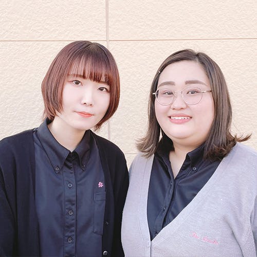 弥生桜弐番館 施設職員山本 有華・唄 貴子