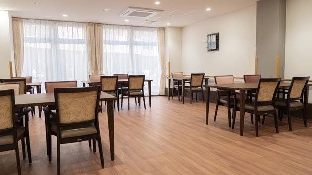 ライフコミューン登戸 食堂