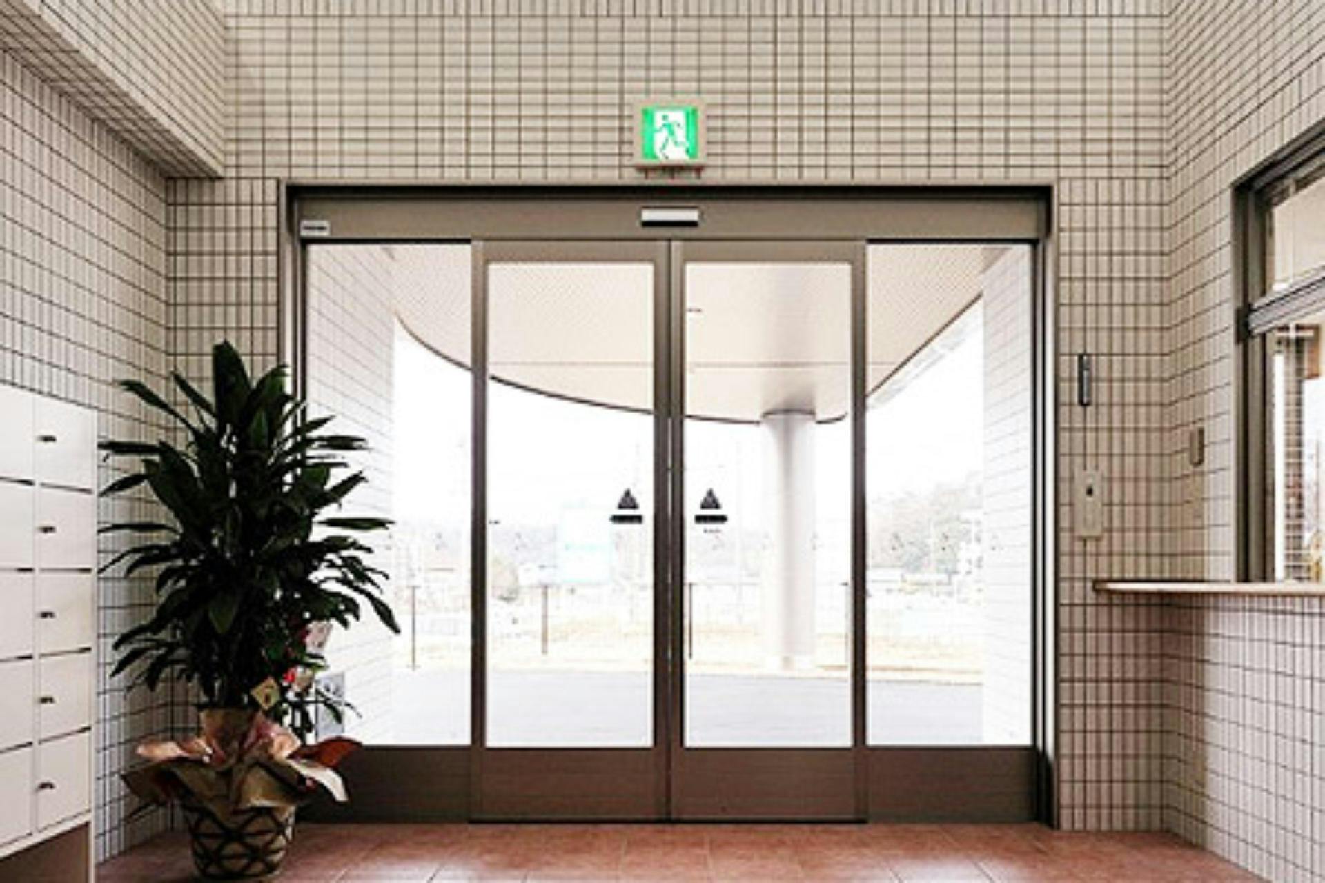 介護付有料老人ホーム あかいわの丘 玄関