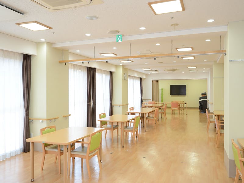 介護付き有料老人ホーム プレザンメゾン 八王子高倉 食堂