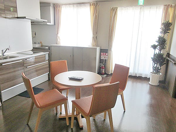 サービス付き高齢者向け住宅まごの手Ⅱ号館 居間