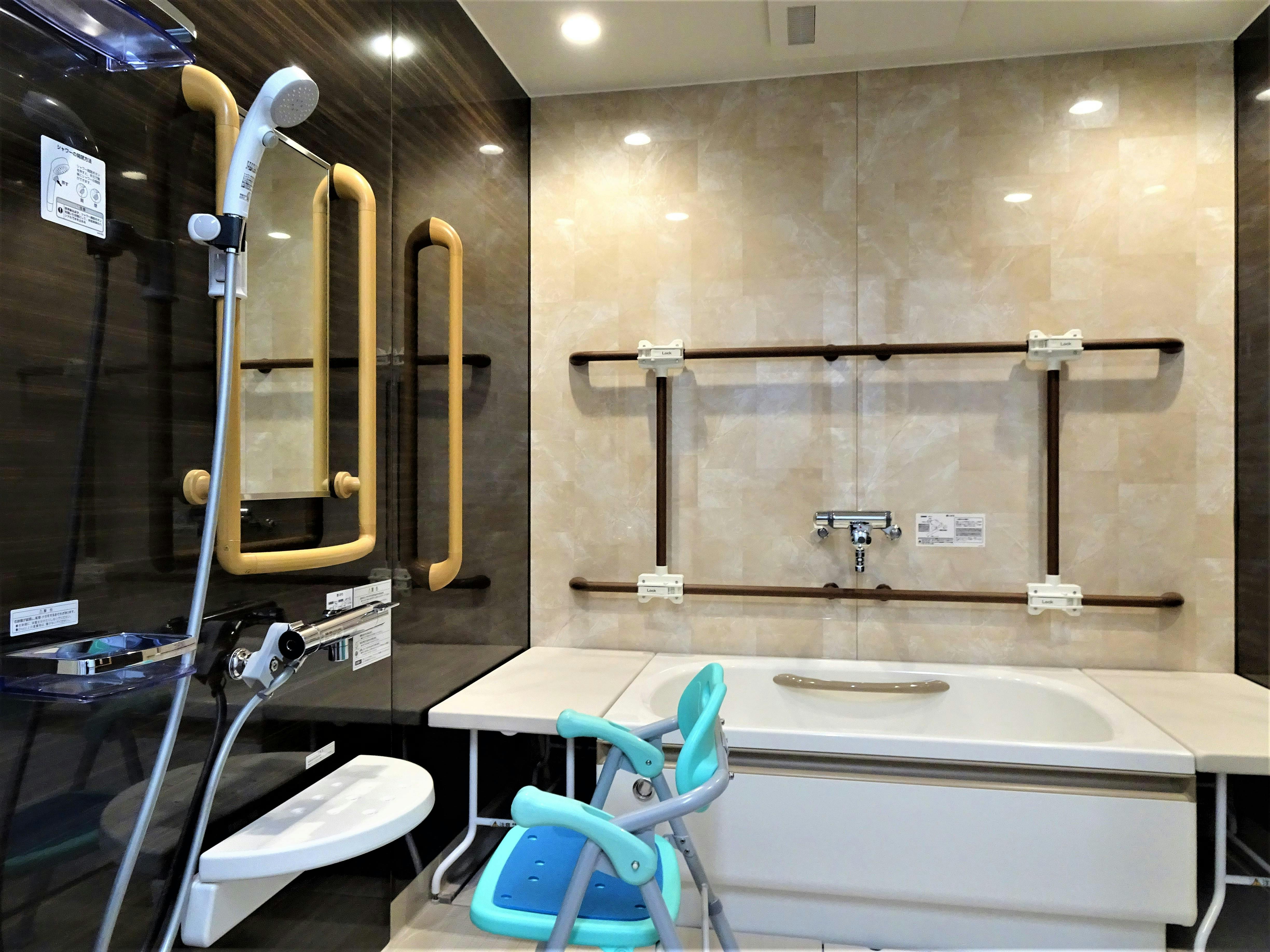 ライフパートナー川口赤井 浴室