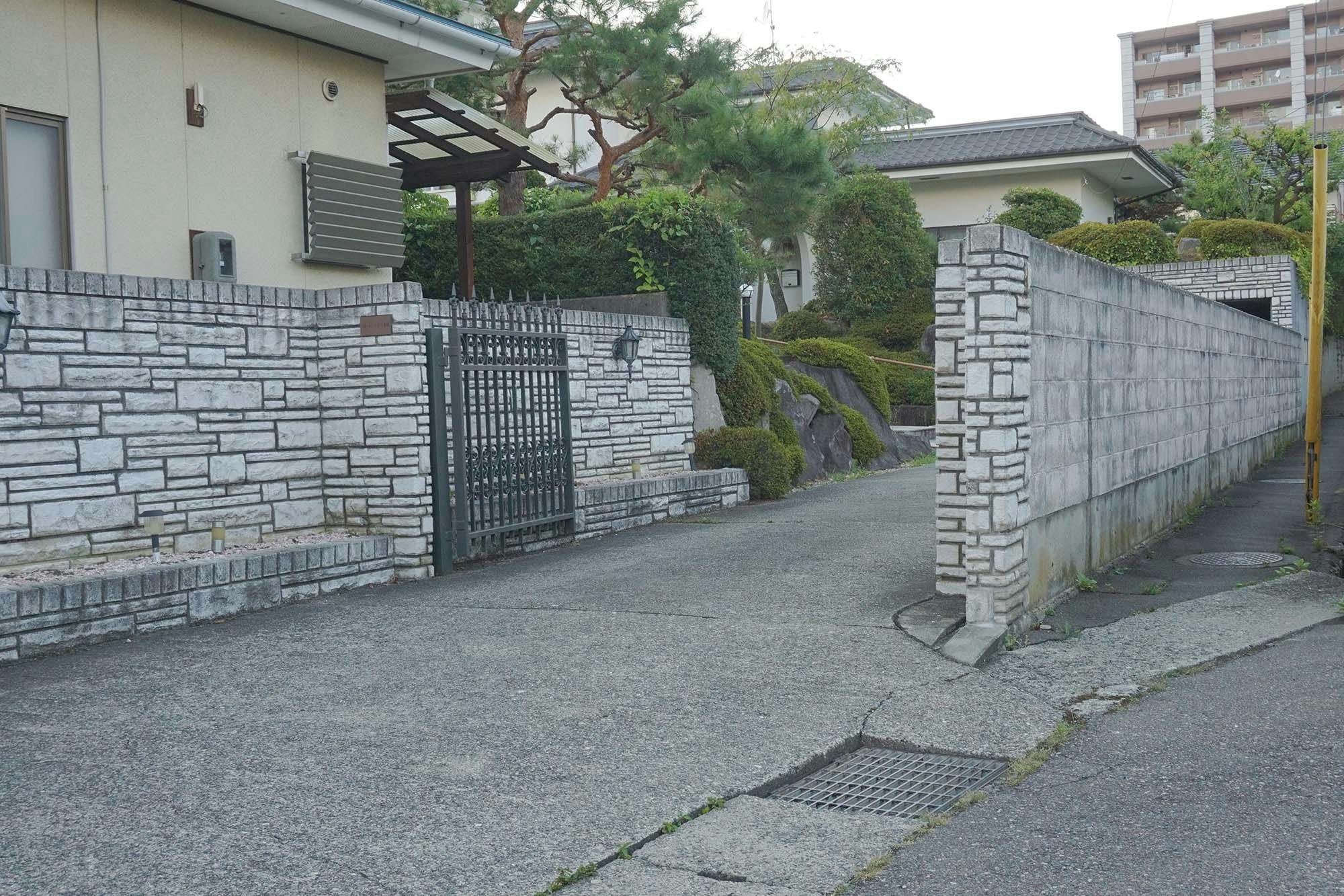 フローレンスさくら本郷 入口