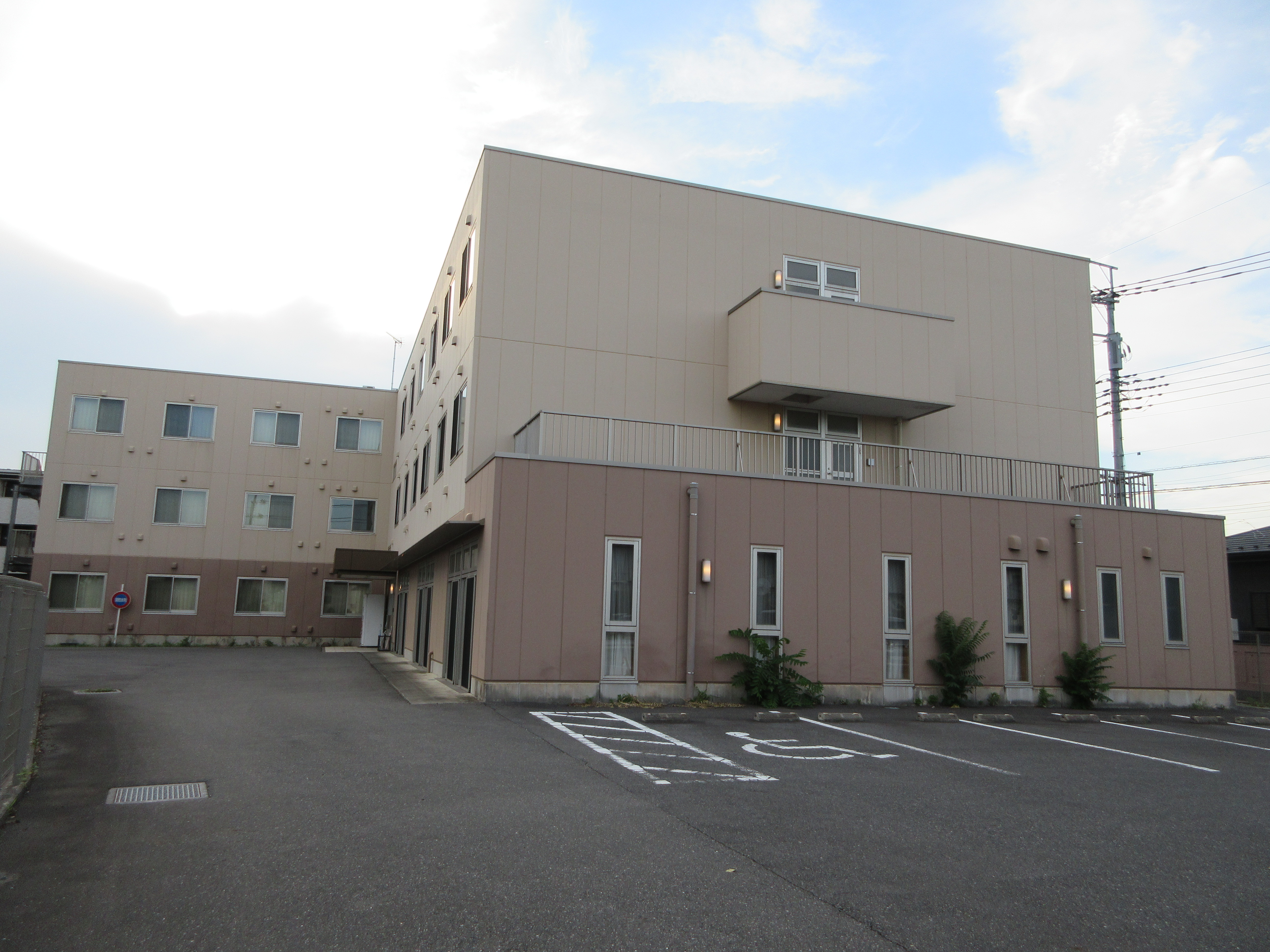 ふるさとホーム 鴻巣 外観