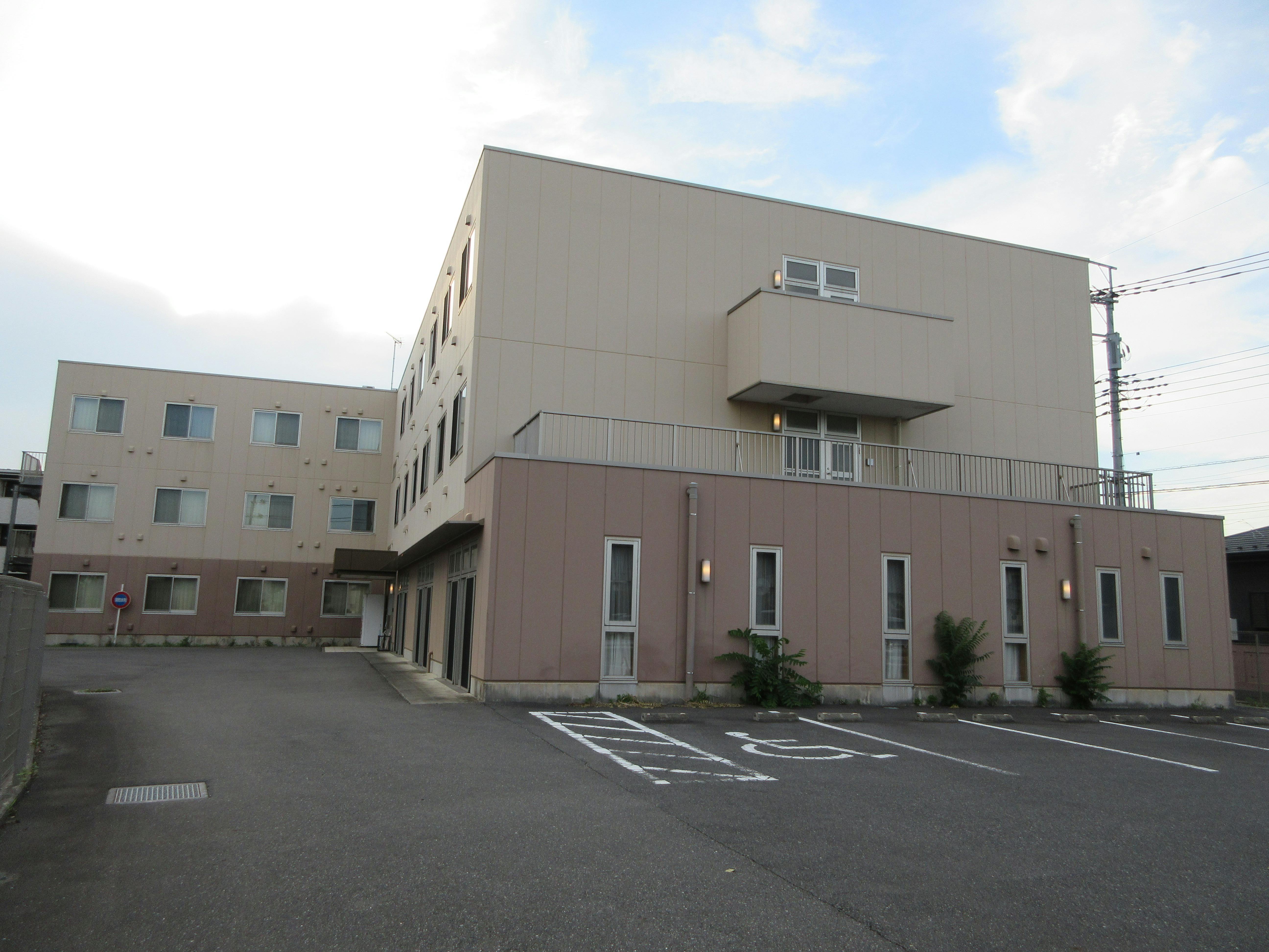 ふるさとホーム 鴻巣 外観