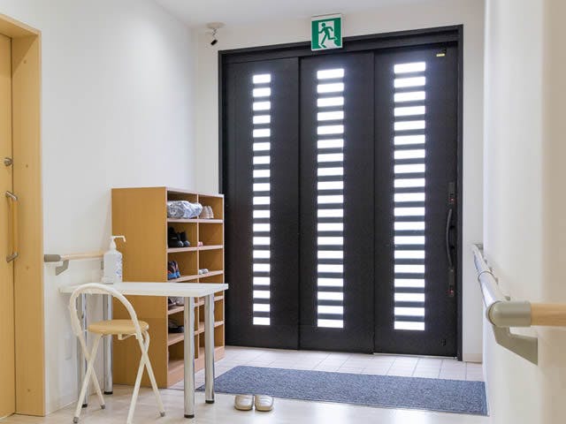 エースヒルズ高崎片岡町 玄関