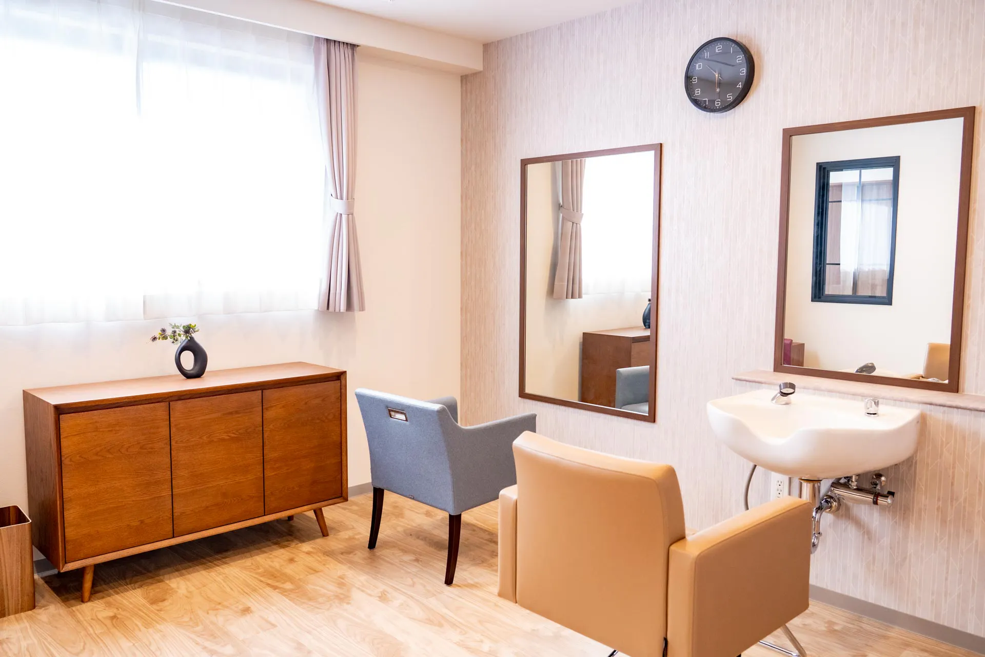 SOMPOケア ラヴィーレレジデンス博多住吉 理美容室