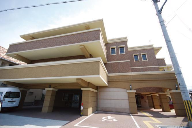 SOMPOケア ラヴィーレ岸和田 外観