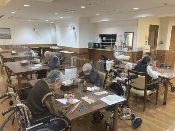 そんぽの家 西田辺駅前 塗り絵教室