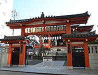 マストクレリアン神楽坂 毘沙門天 善国寺