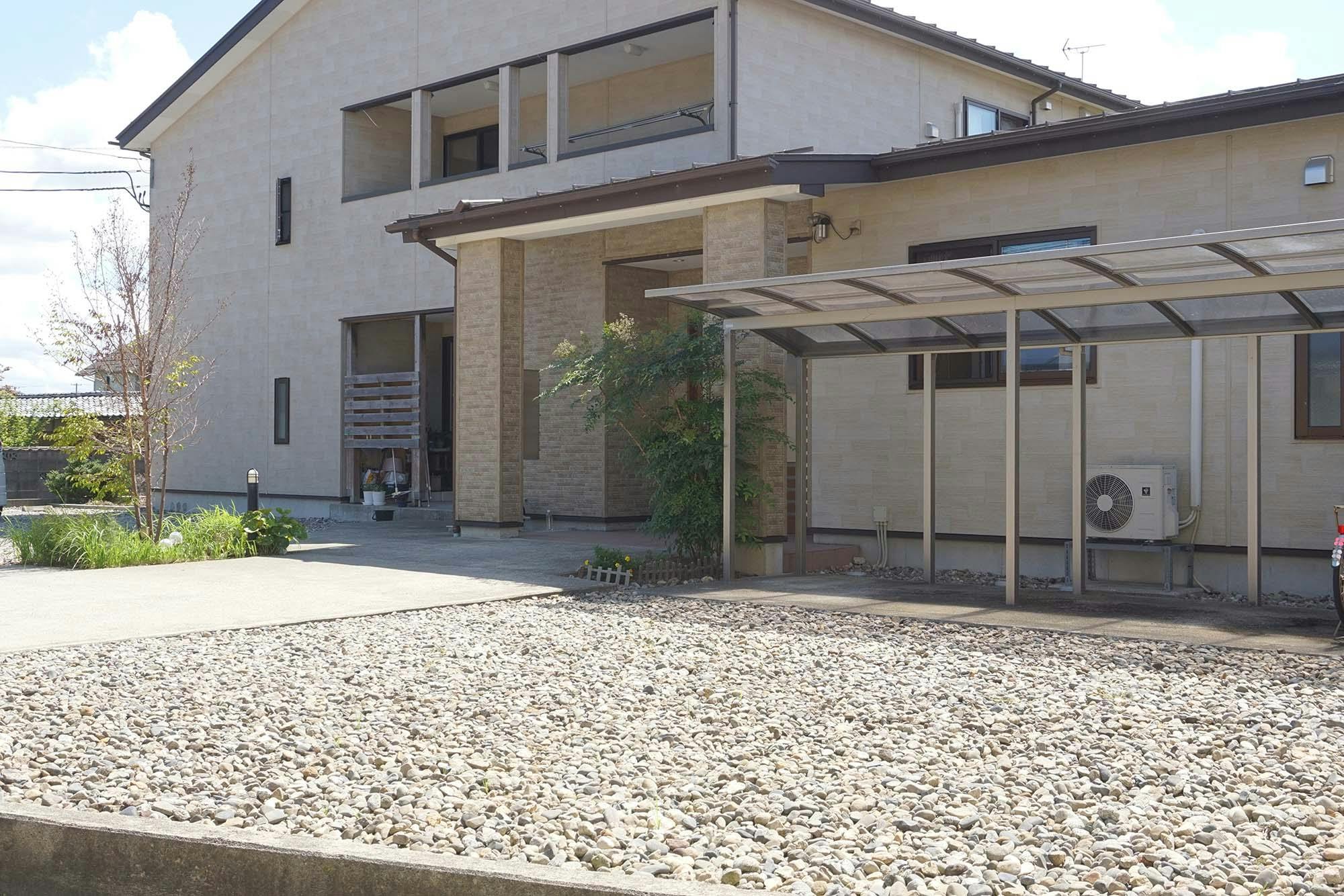 サンフラワー一番館 入口