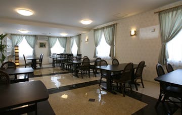 ノアガーデン別邸 食堂兼談話室