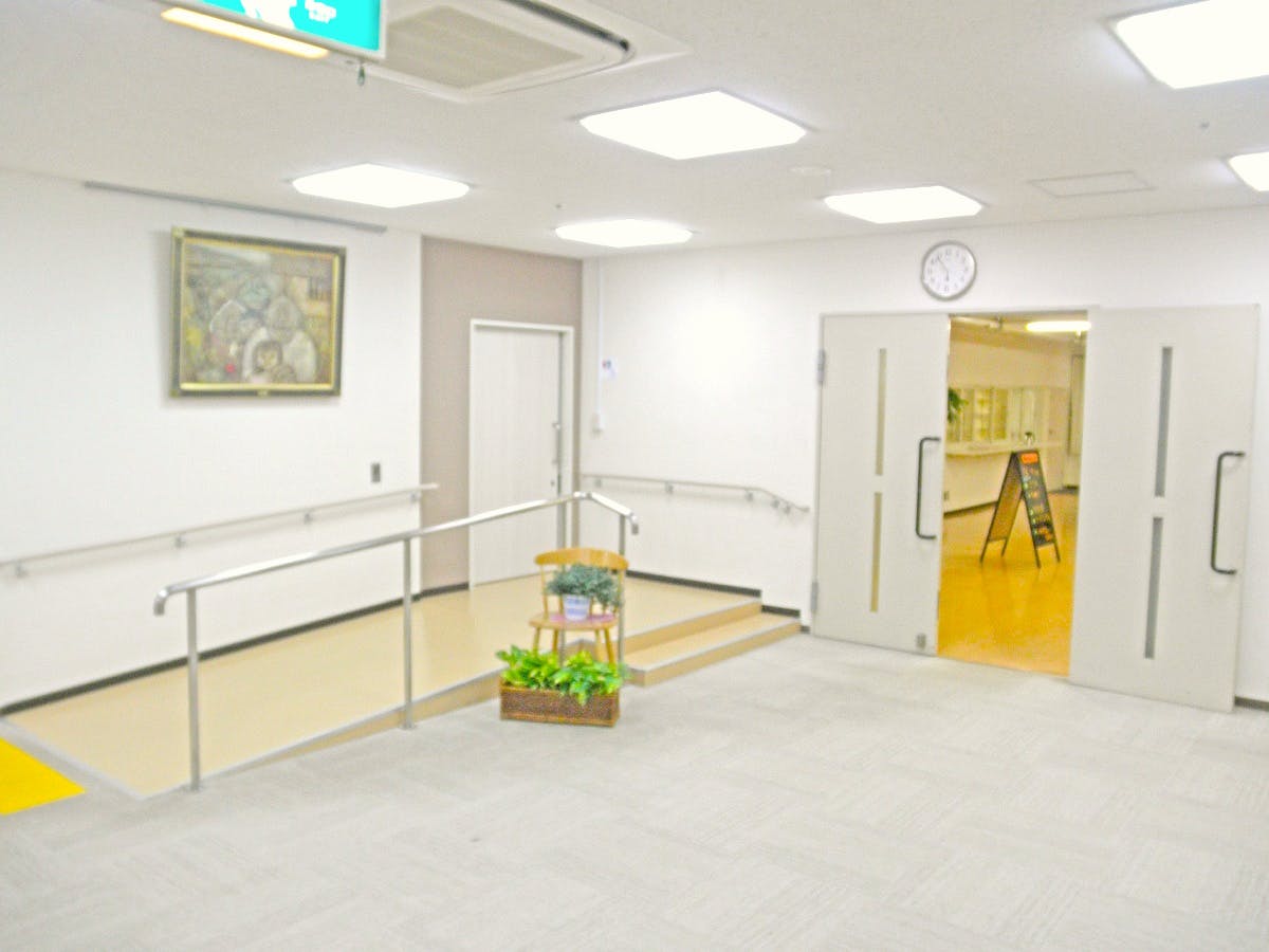 介護付有料老人ホームもえぎ野の杜 食堂入口