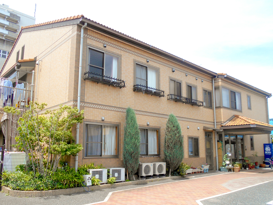 愛の家グループホーム東大阪加納 外観