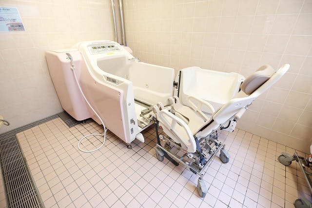 介護老人保健施設三鷹ロイヤルの丘 機械浴