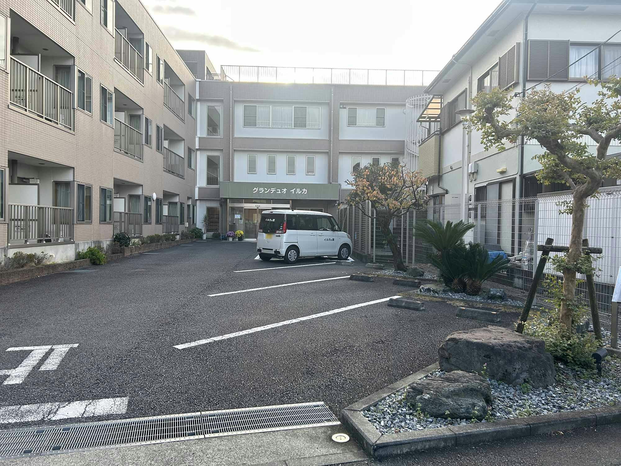 介護付き有料老人ホームグランデュオイルカ 駐車場