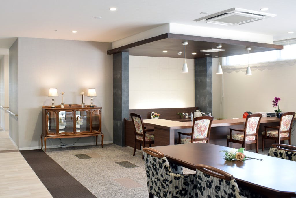 ニチイメゾン箕面白島 ダイニング