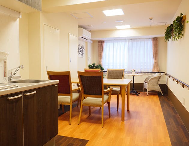 リアンレーヴ相模原 リビング(6F)