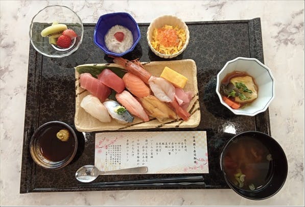 ハートフルケア白根 バースデーランチ
