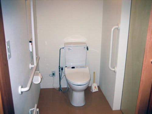 グループホームしづく 共用トイレ