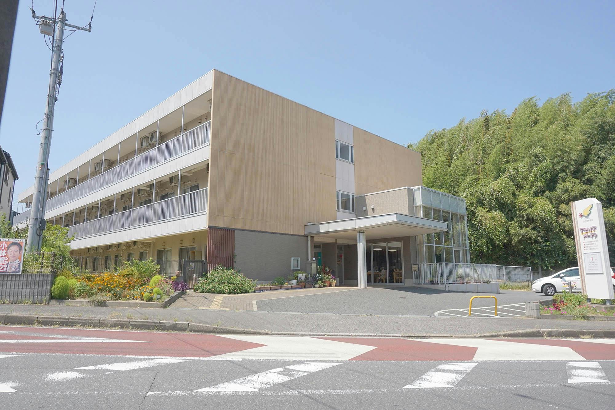 アゼリアガーデン 外観