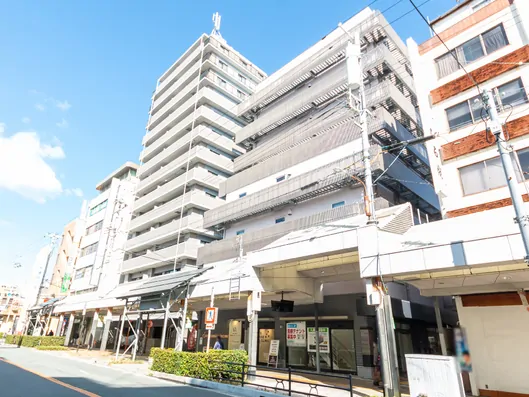 ロイヤルホーム吹田駅前 外観