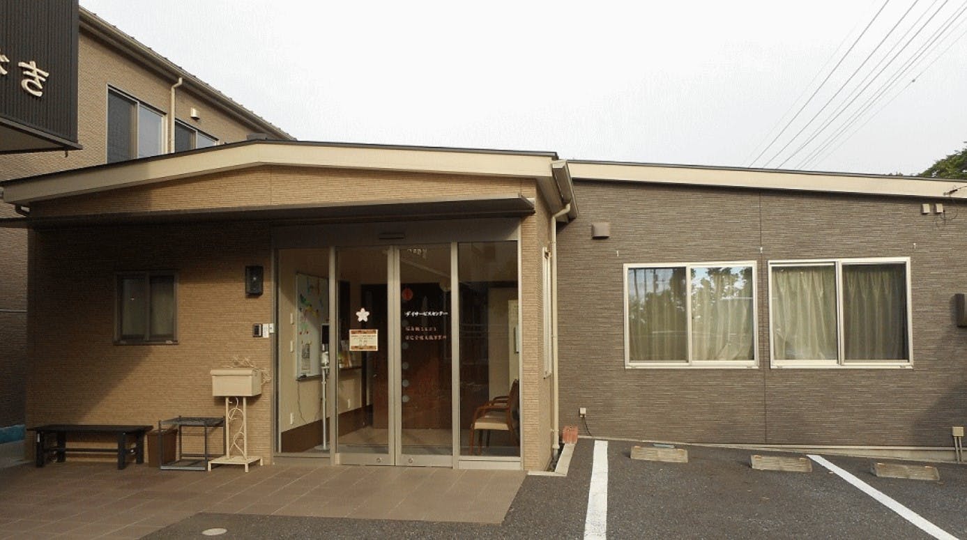 桜寿鶴ことぶきサービス付高齢者向け住宅 外観