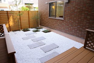 ハーモニー六高台 中庭