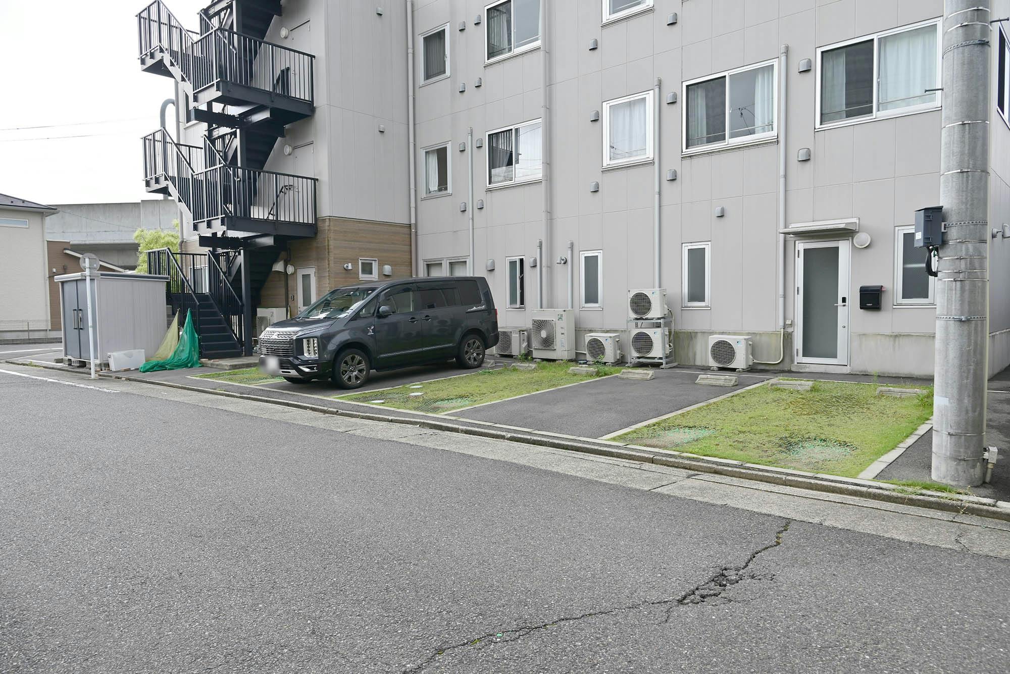 ナーシングホームふしやの森 駐車場