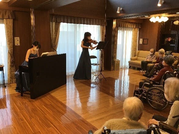 ＳＯＭＰＯケア ラヴィーレ国立矢川 クラシックコンサート