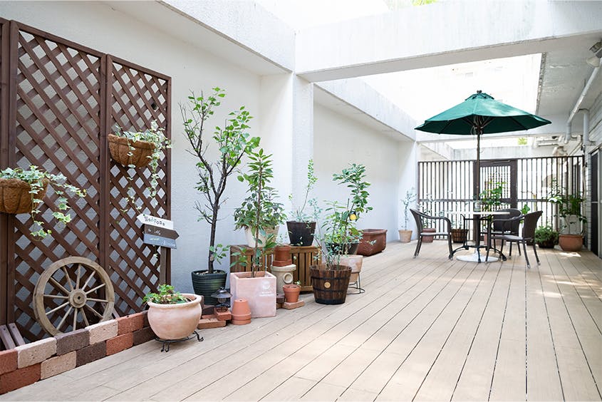 メディカルホームグラニー鷺沼・川崎 1F ウッドデッキテラス