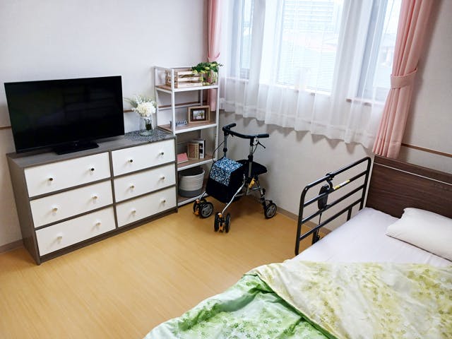 あいの八千代 和泉 居室