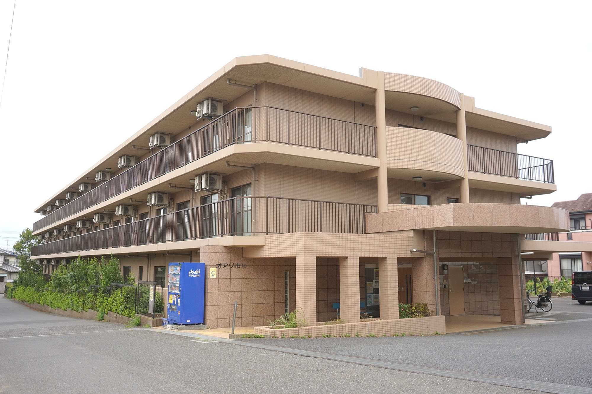 オアゾ市川 外観