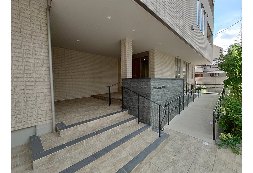 ヘーベルVillage椎名町 玄関